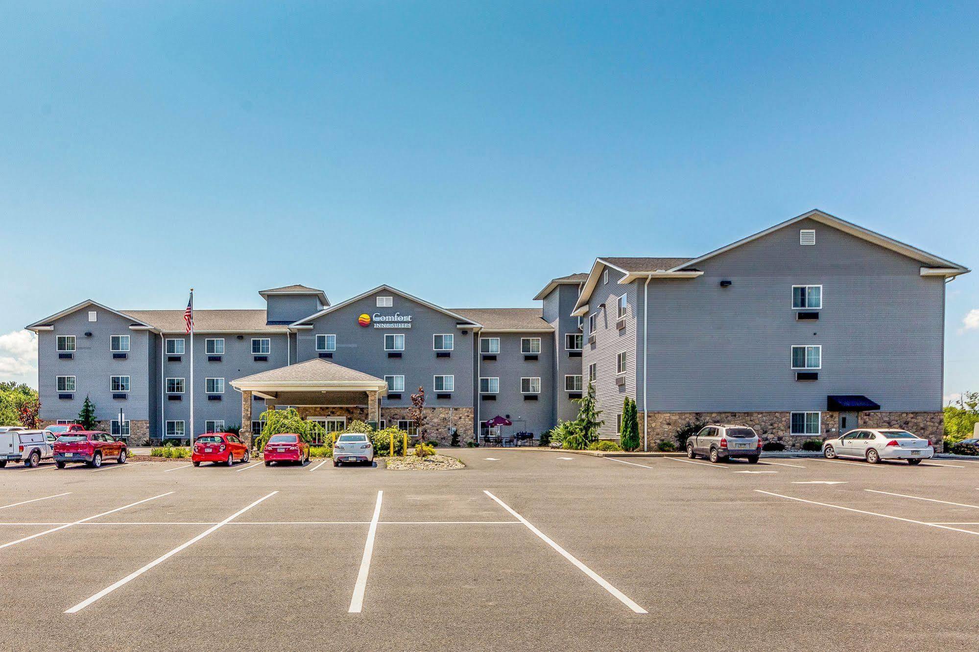 Comfort Inn & Suites Barnesville - Frackville Екстер'єр фото