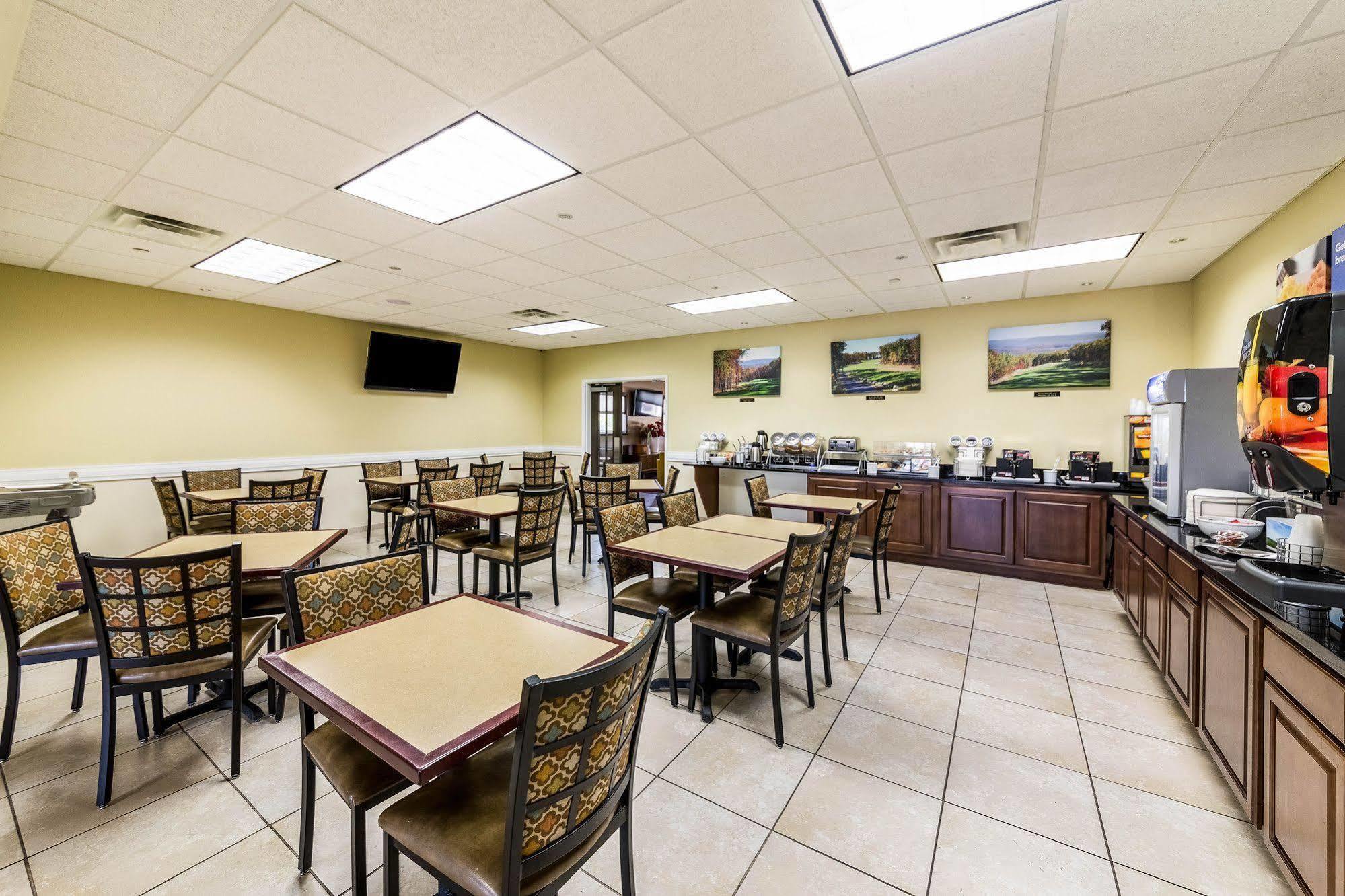 Comfort Inn & Suites Barnesville - Frackville Екстер'єр фото